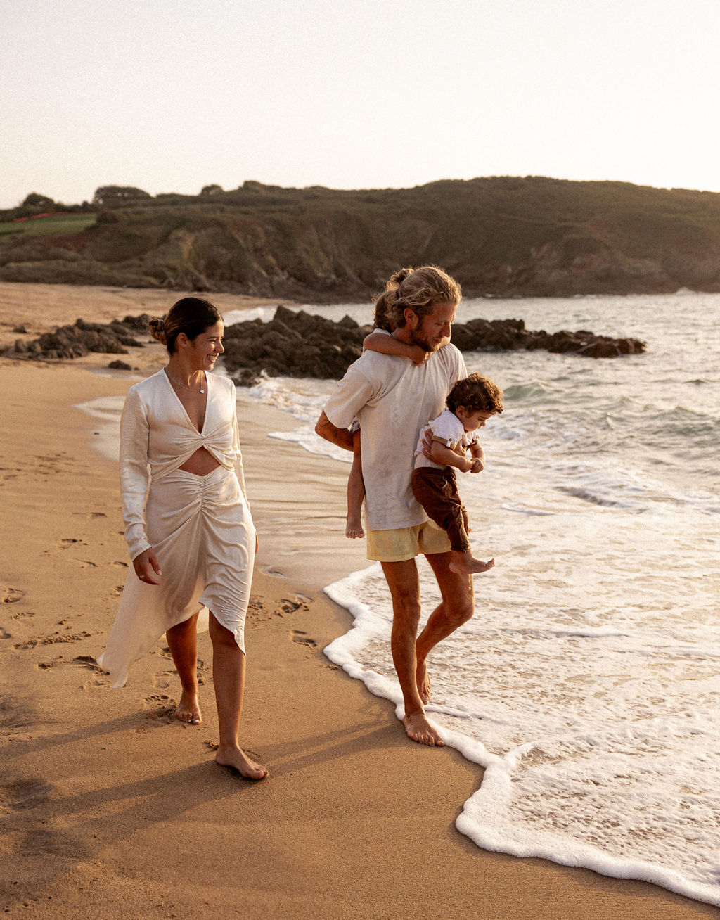 Séance famille bretagne saint malo cancale coucher soleil photographe bretagne